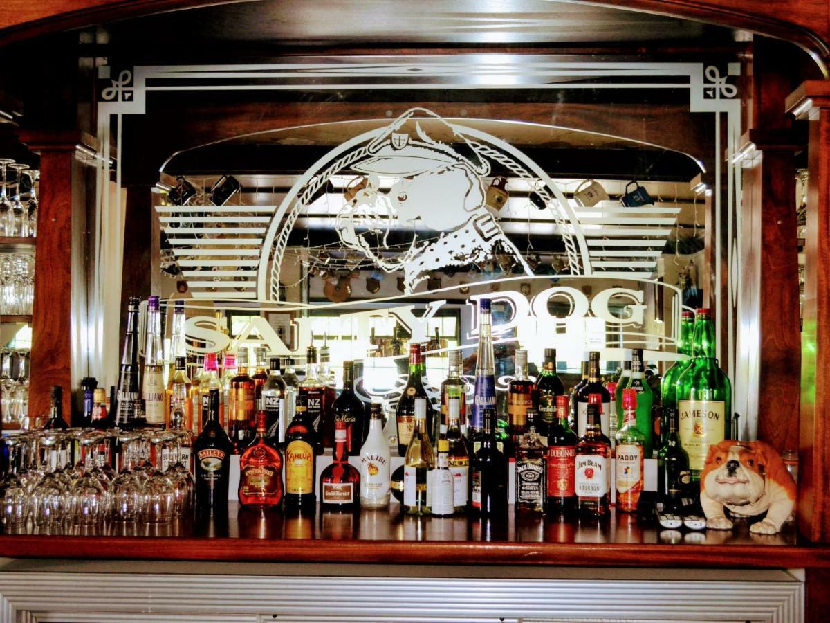 Salty Dog Inn Snells Beach Dış mekan fotoğraf